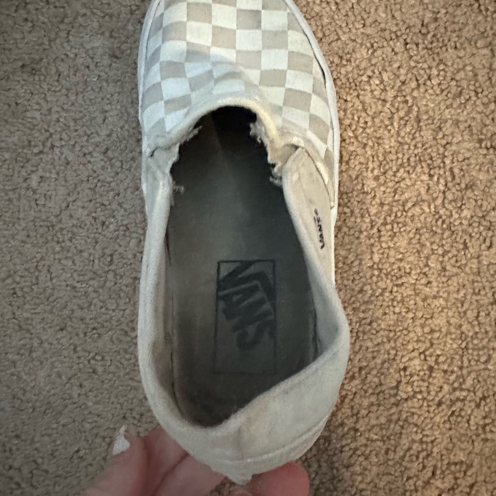 Vans - Picture 2 of 3